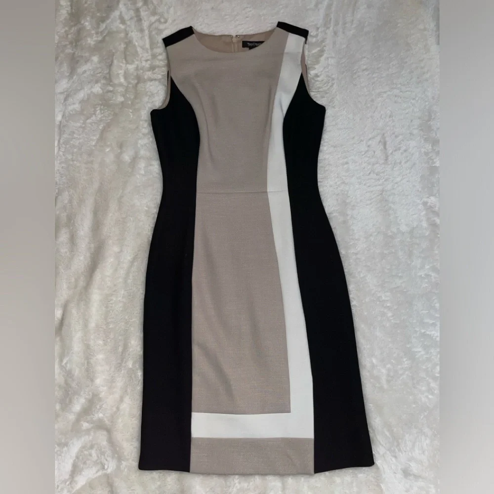 Dress - Picture 4 of 4